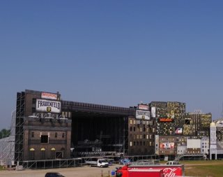 North Stage and South Stage integrated into a gigantic big city skyline