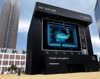 In cooperation with Ambrosius, NUSSLI has built an automat in XL format for the kick-off event in Frankfurt.
