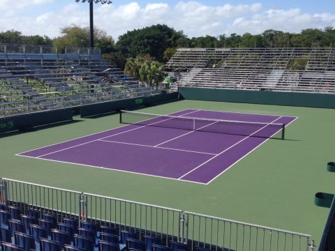 NUSSLI installed the training courts with a total of 7,500 seats on Key Biscayne. The NUSSLI crew brought the grandstand material to sunny Miami directly from wintry Vail/Beaver Cree