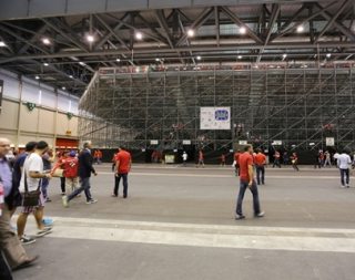 The 27,500 square meter Hall 6 of the Palexpo Exhibition Complex proved an ideal venue.