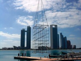 NÜSSLI errichtete den Sprungturm für den High Diving Weltcup 2016 in Abu Dhabi