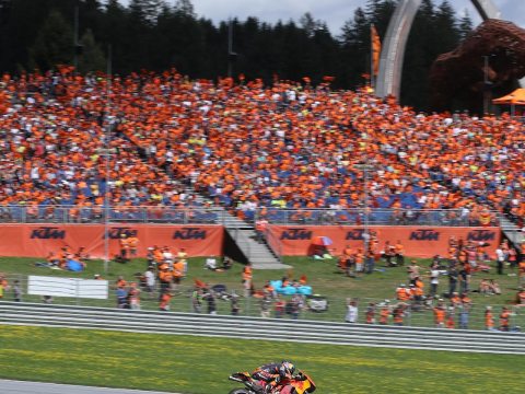 Image: For the Austrian MotoGP in Spielberg, NUSSLI realized the “Center” grandstand with over 8,200 seats, as well as f