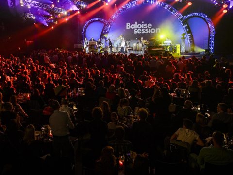 Für das Indoorfestival Baloise Session mit einzigartiger Clubtisch-Atmosphäre konnte NÜSSLI bereits zum fünften Mal in F