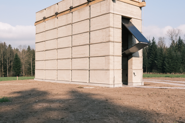 An observation tower made of clay for the Brickworks Museum in Cham (CH)