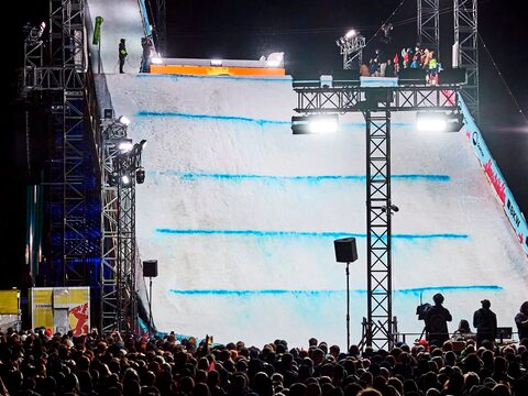 NÜSSLI plante und realisierte für das Big Air Festival die Rampe, die Musikbühne und weitere Festival-Infrastrukturen