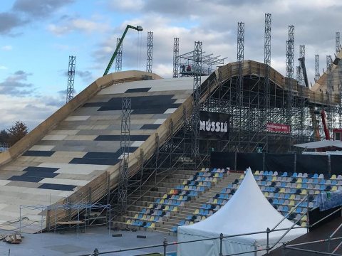 Picture: NUSSLI once again built the biggest FIS Big Air Ramp for this years ARAG Big Air Freestyle Festival. 