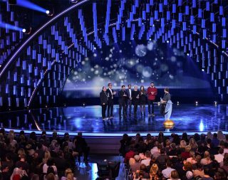 Bild: Für die Sendung „Deutscher Comedypreis“ stattete NÜSSLI das TV-Studio mit 600 Zuschauerplätzen aus.