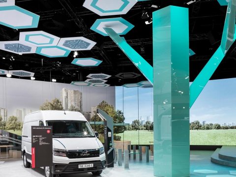 The eMobility exhibition tree was due to its far-reaching branches, a particular static challenge