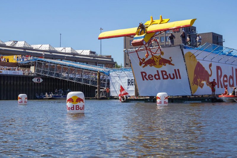 Daredevil Flyers At The 18 Red Bull Flugtag