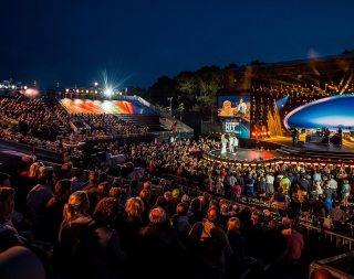 NÜSSLI inszeniert «Das große Sommer-Hit-Festival 2017»