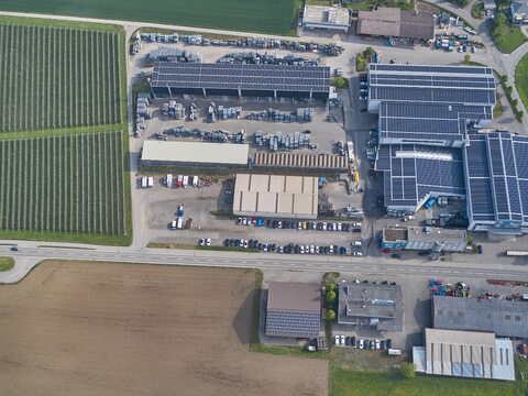 Sostenibilidad en acción: puesta en marcha de una gran instalación fotovoltaica en la sede principal de NUSSLI