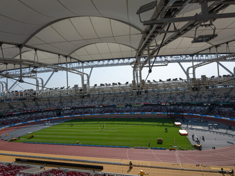 Nach dem Konzept von NAPUR Architekten erweiterte NÜSSLI das «National Athletics Center» um 25.000 Plätze