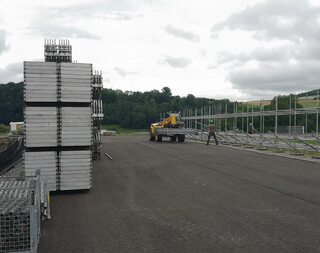 Baubeginn in Pratteln für das Eidgenössische Schwing- und Älplerfest 2022