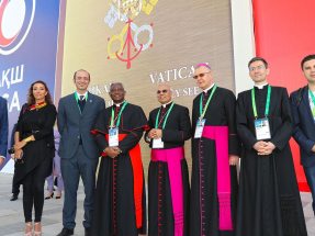 Bild: Der Vatikan-Pavillon wurde vom Kardinal Peter Turkson eröffnet. 