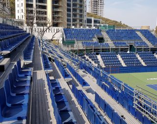 NUSSLI has once again built the grandstands with a total of 1280 seats and a VIP platform.
