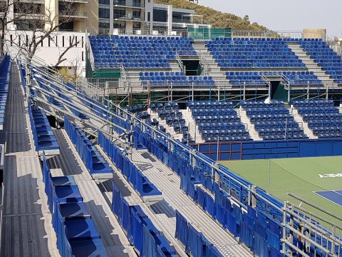NUSSLI has once again built the grandstands with a total of 1280 seats and a VIP platform.