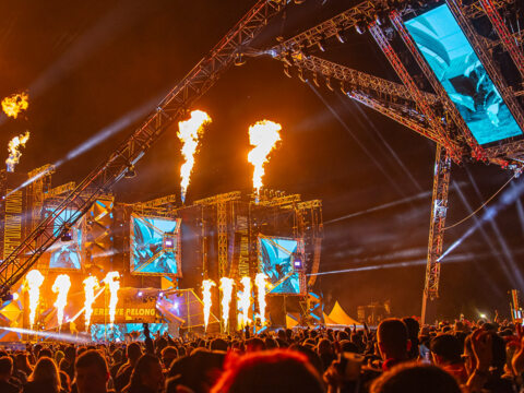 For NATURE ONE, event service provider NUSSLI built the stage for the centerpiece of the techno festival "OpenAirFloor"