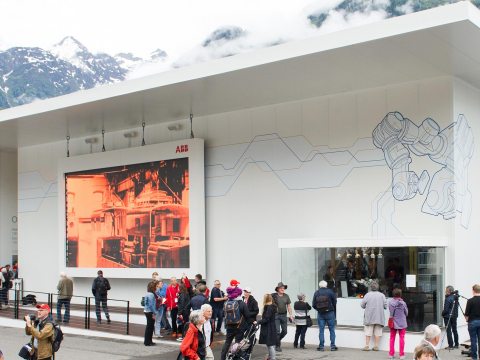 ABB Pavillon an Eröffnungsfeier von Gotthard Basistunnel